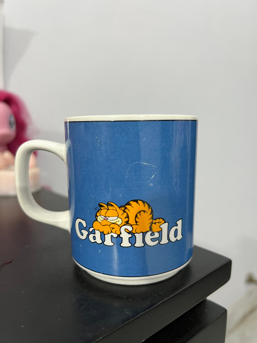 Vintage Garfield "Some people have no respect for slow risers" Cup
