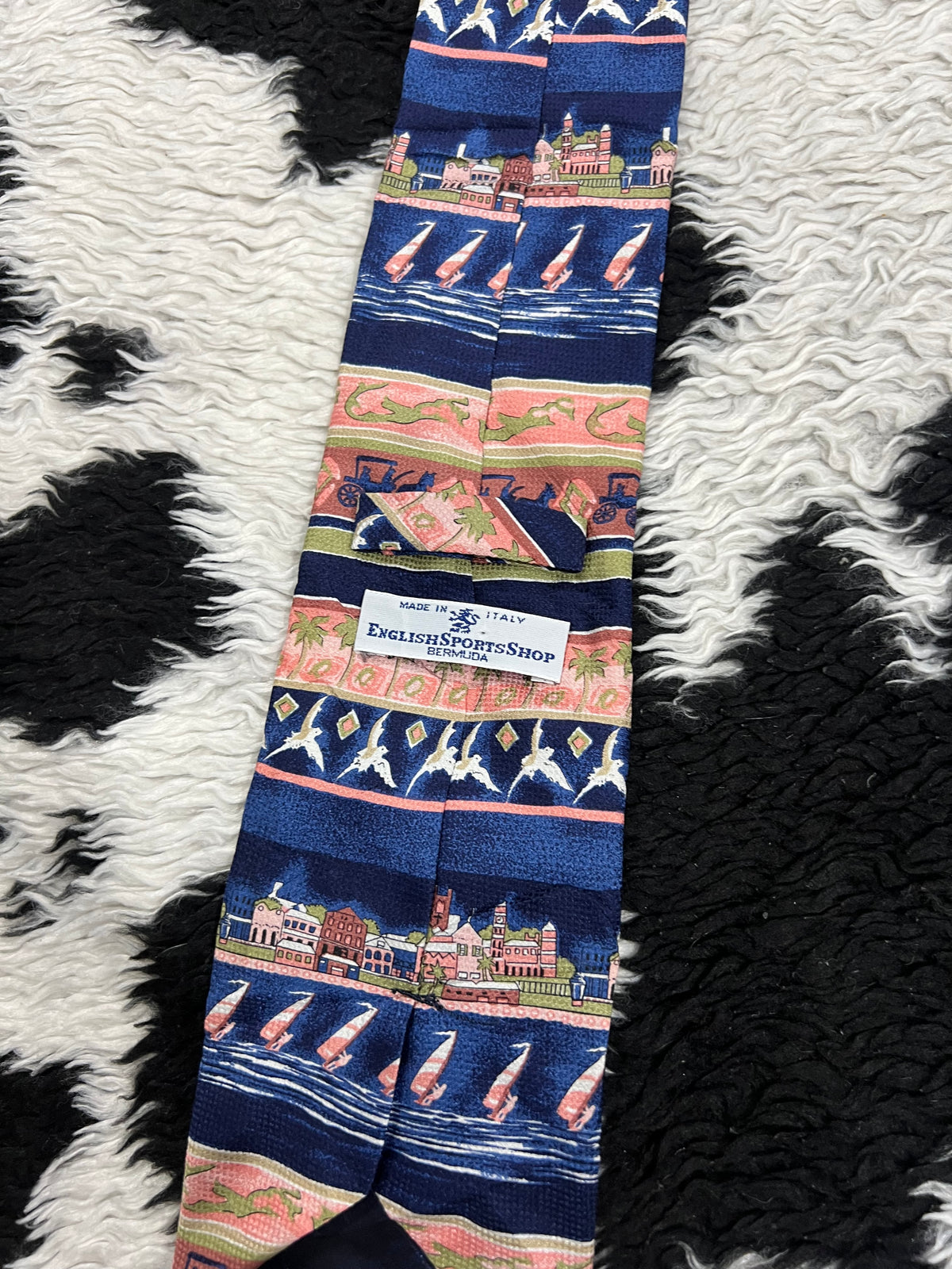 Bermuda Scenery Tie