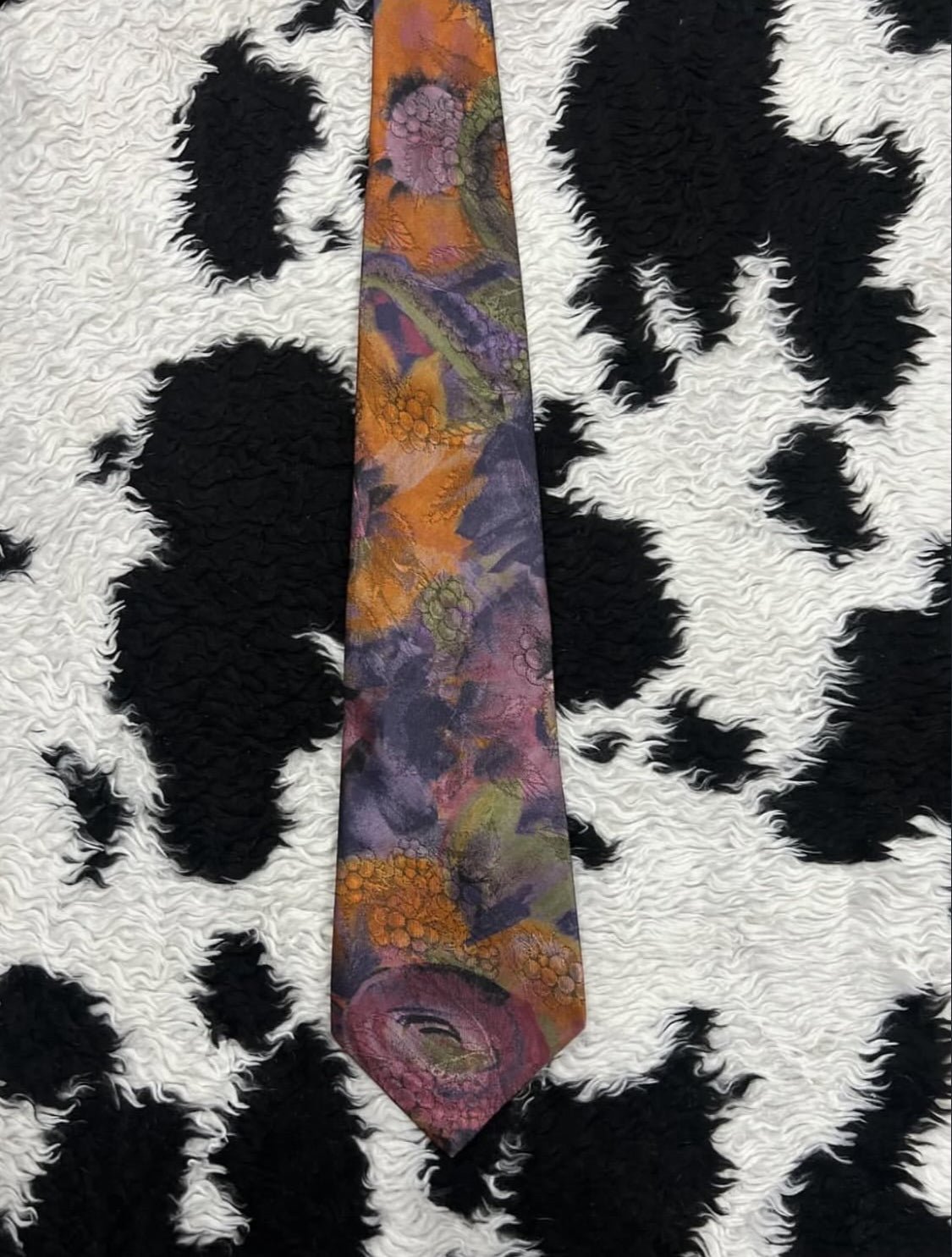 Montagu Purple Grapes Embroidered Tie