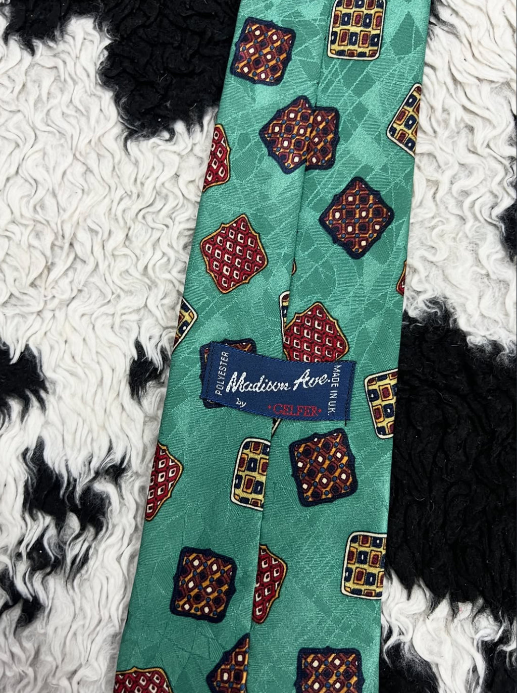 Madison Ave Geometric Tie