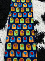Vibrant Buttonups Tie