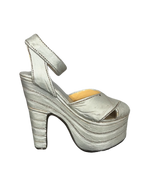 Silver Heel Trinket