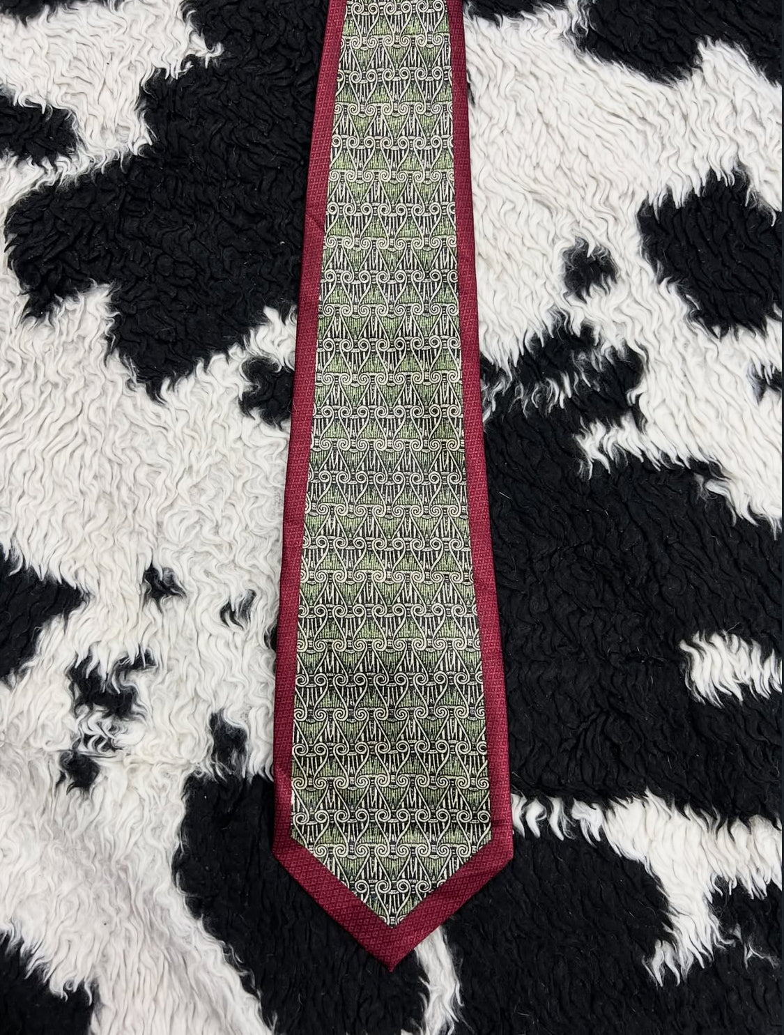 Gold City Maroon Bordered Tie