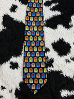 Vibrant Buttonups Tie