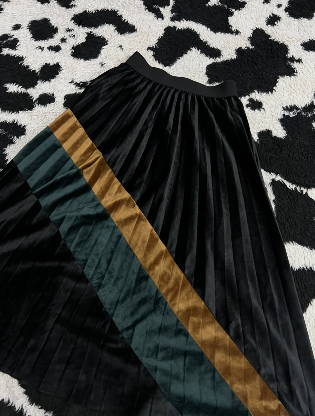 Black, Brown & Green Striped Pleated Long Velvet Skirt