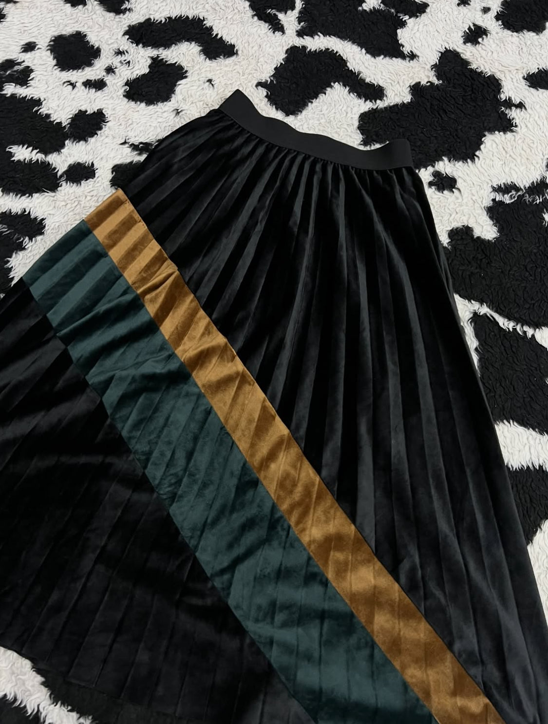 Black, Brown & Green Striped Pleated Long Velvet Skirt