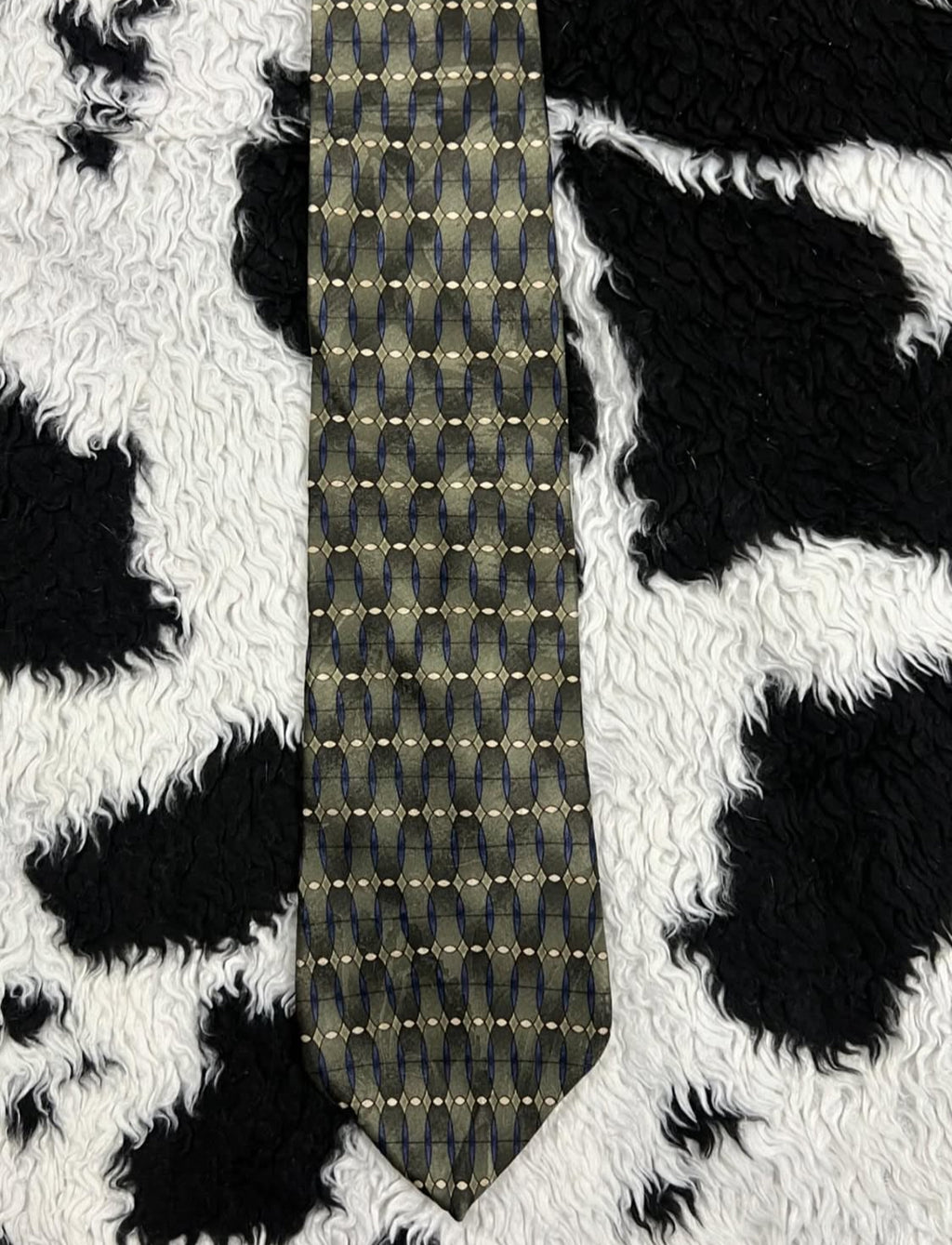 Geoffrey Breene Tie