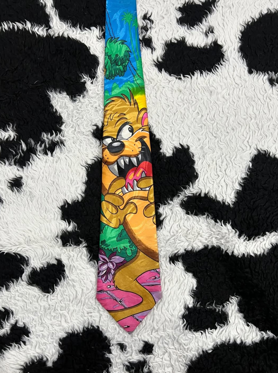 Vibrant Looney Tunes Taz Tie