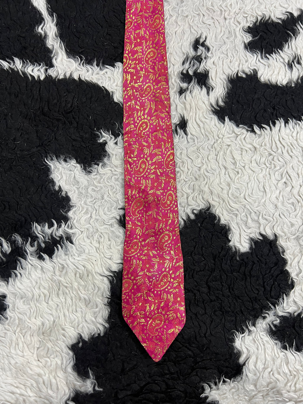 Narrow Hot Pink & Golden Paisley Tie