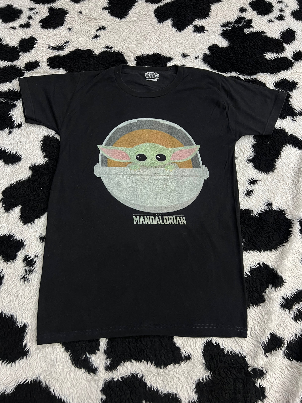 Star Wars The Mandalorian Baby Yoda Tee (Small - Medium)