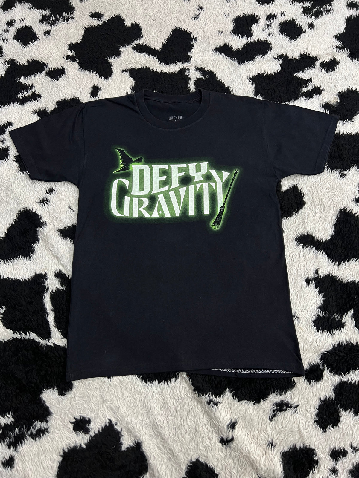 Wicked "Defy Gravity" Tee (Medium)