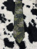 Fully Embroidered Kiwi Tie