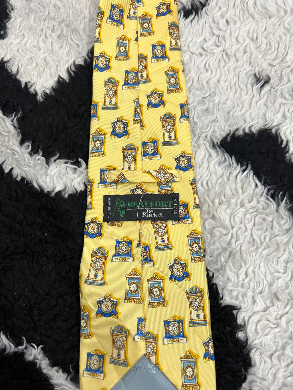 Clocks Graphic Tie