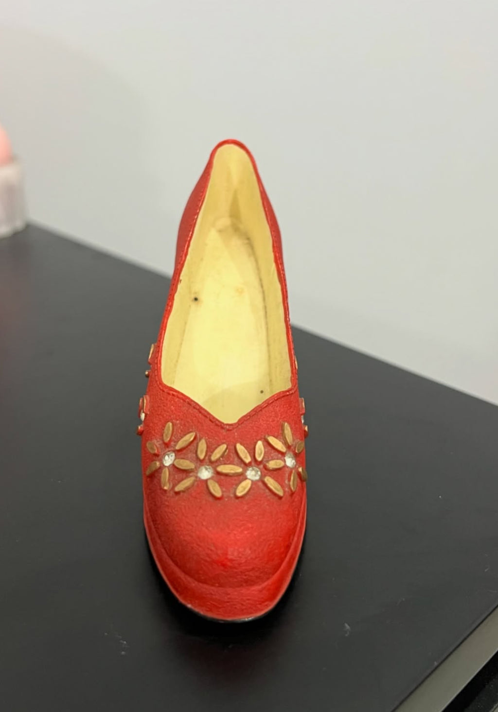 Red Heel Trinket