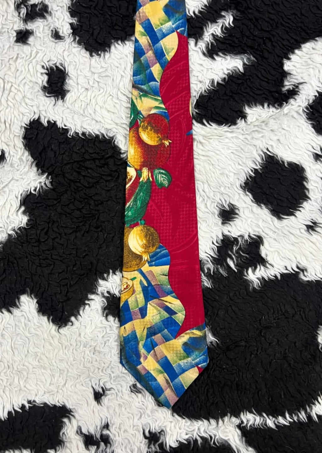 Pomegranate Tie
