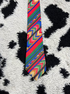 Vibrant Geometric Tie