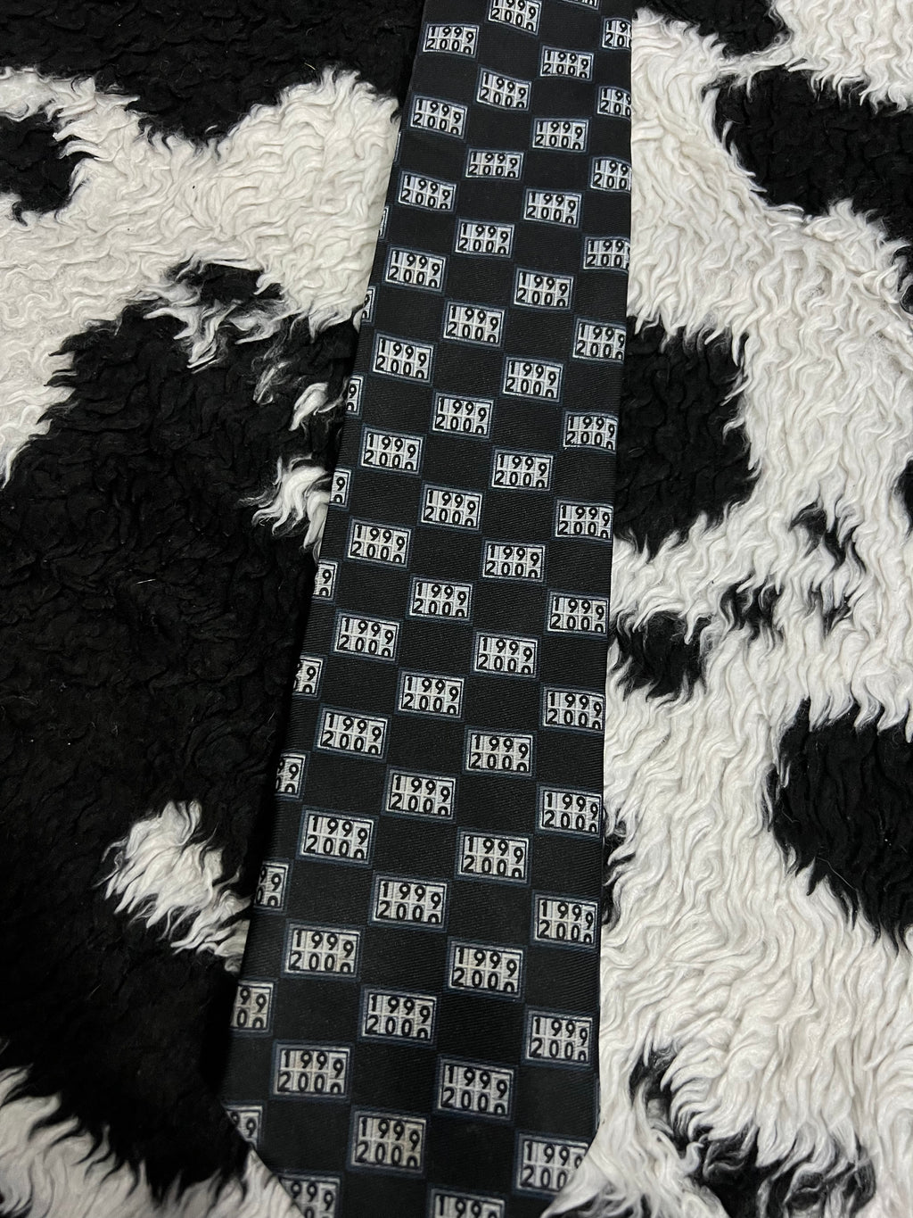 Millennium Bug 1999 to 2000 Tie