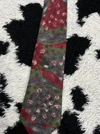 Nature & Flower Bushes Tie