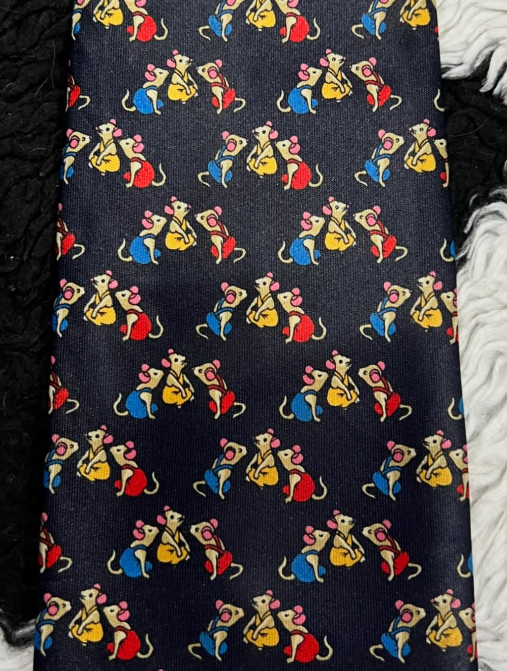 Gossiping Mice Tie