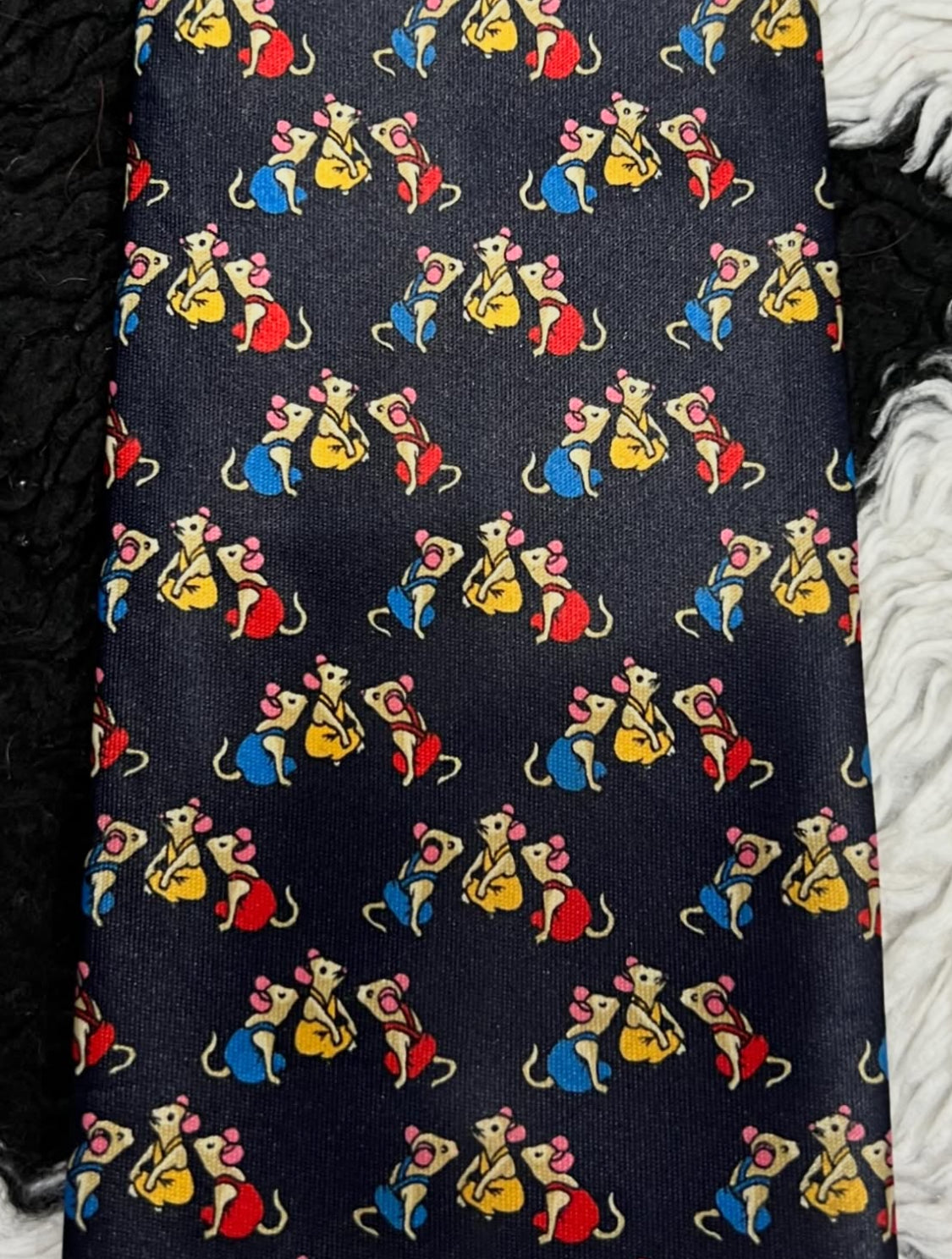 Gossiping Mice Tie
