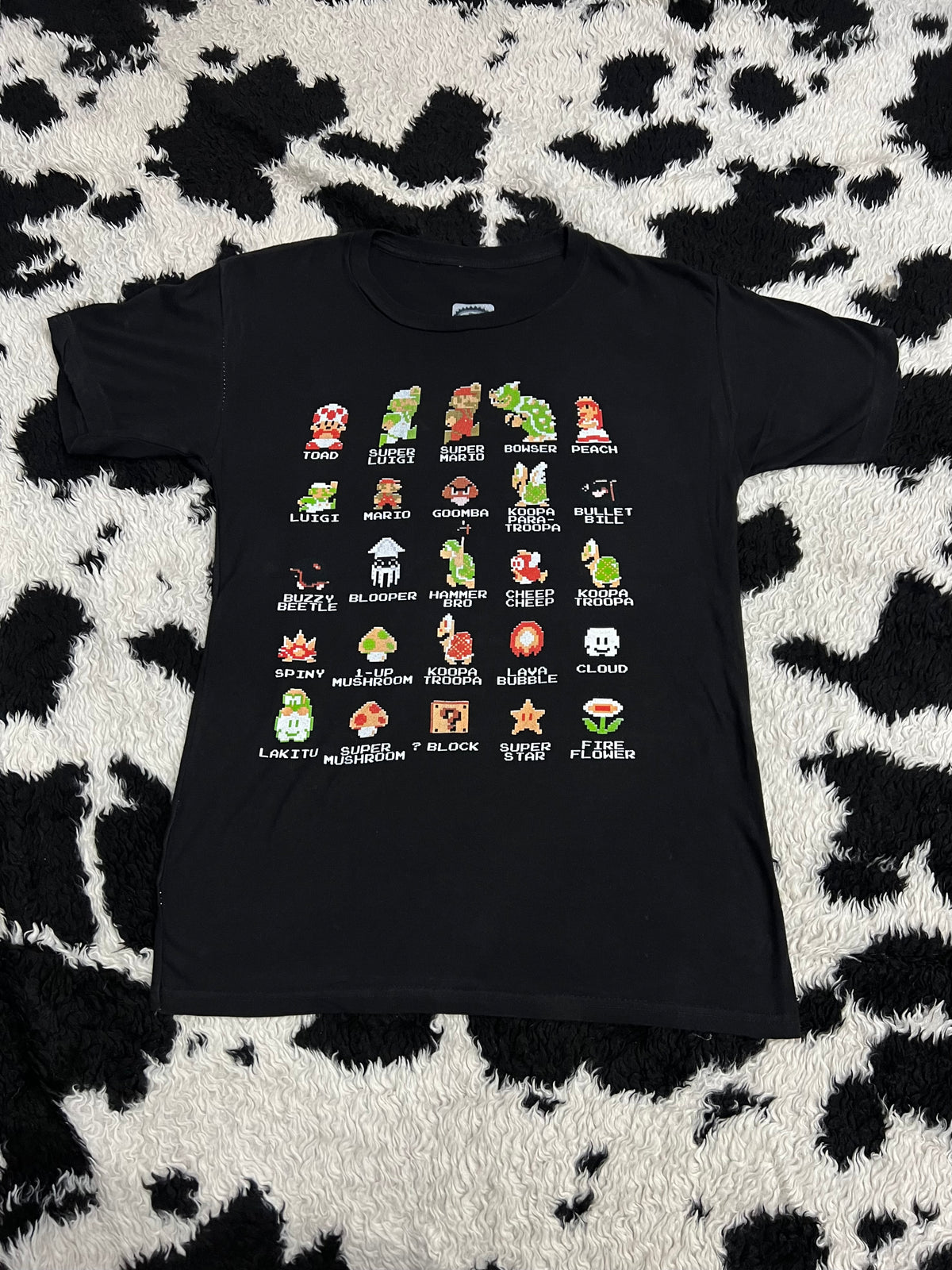 Super Mario Characters Tee (Large)
