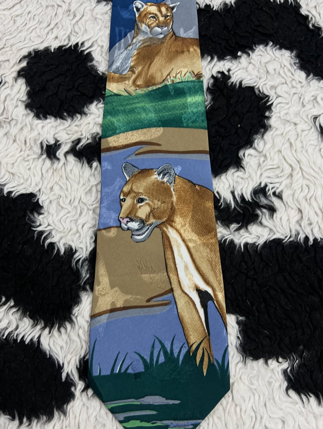 Double-Textured Lioness Tie