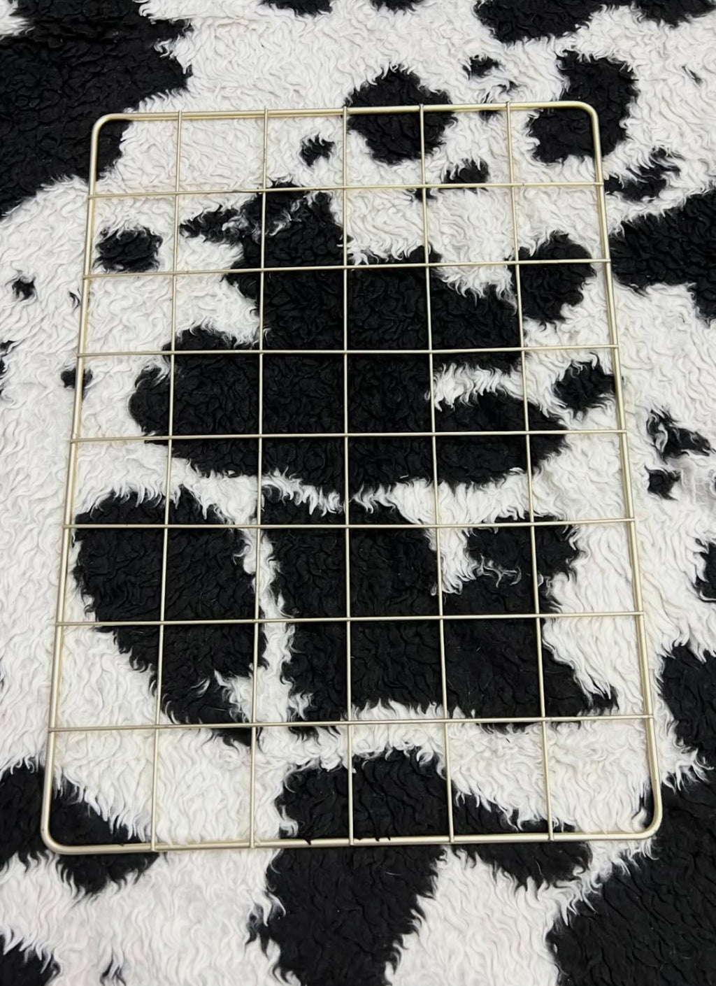 Golden Metal Grid