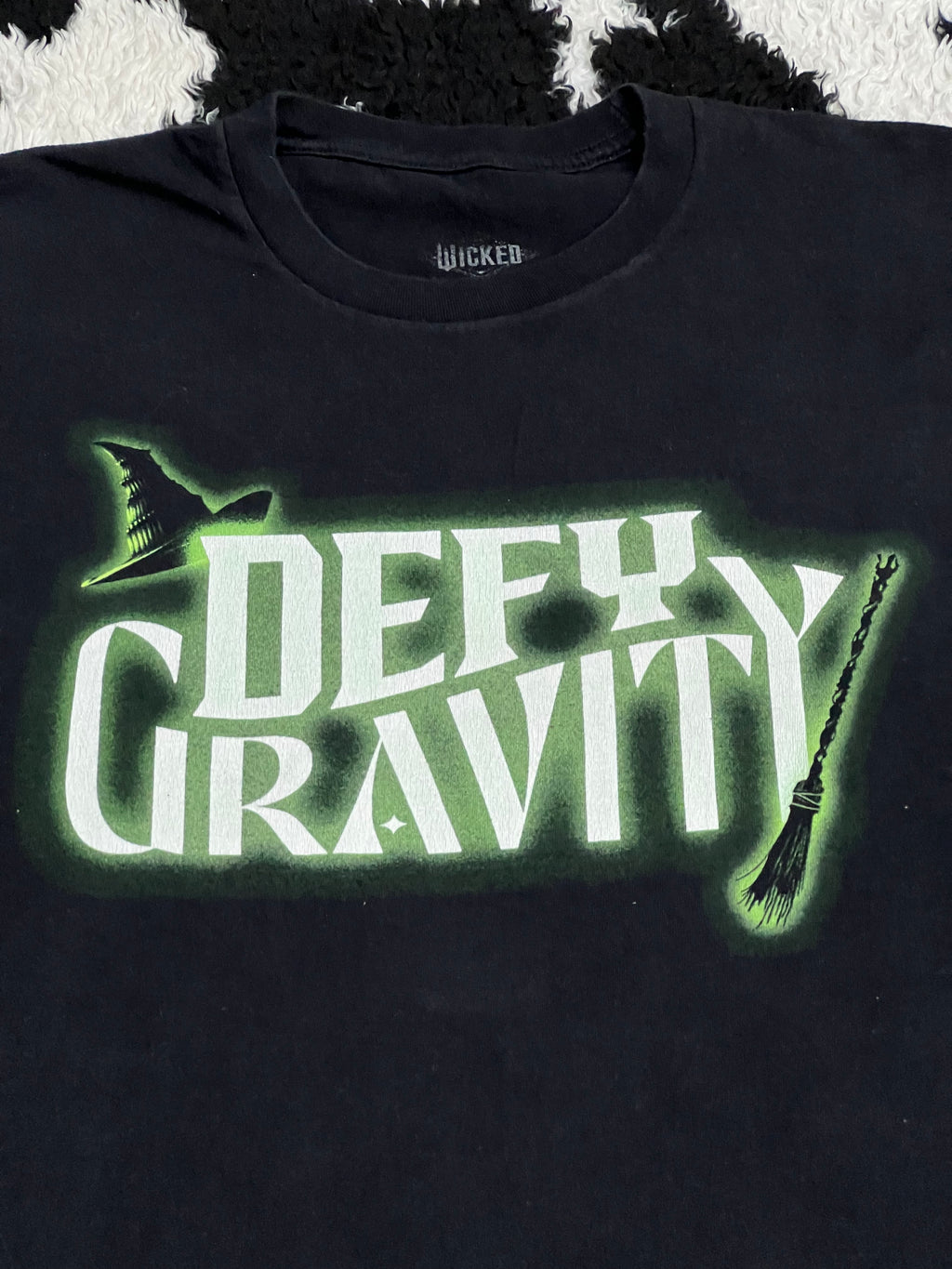 Wicked "Defy Gravity" Tee (Medium)