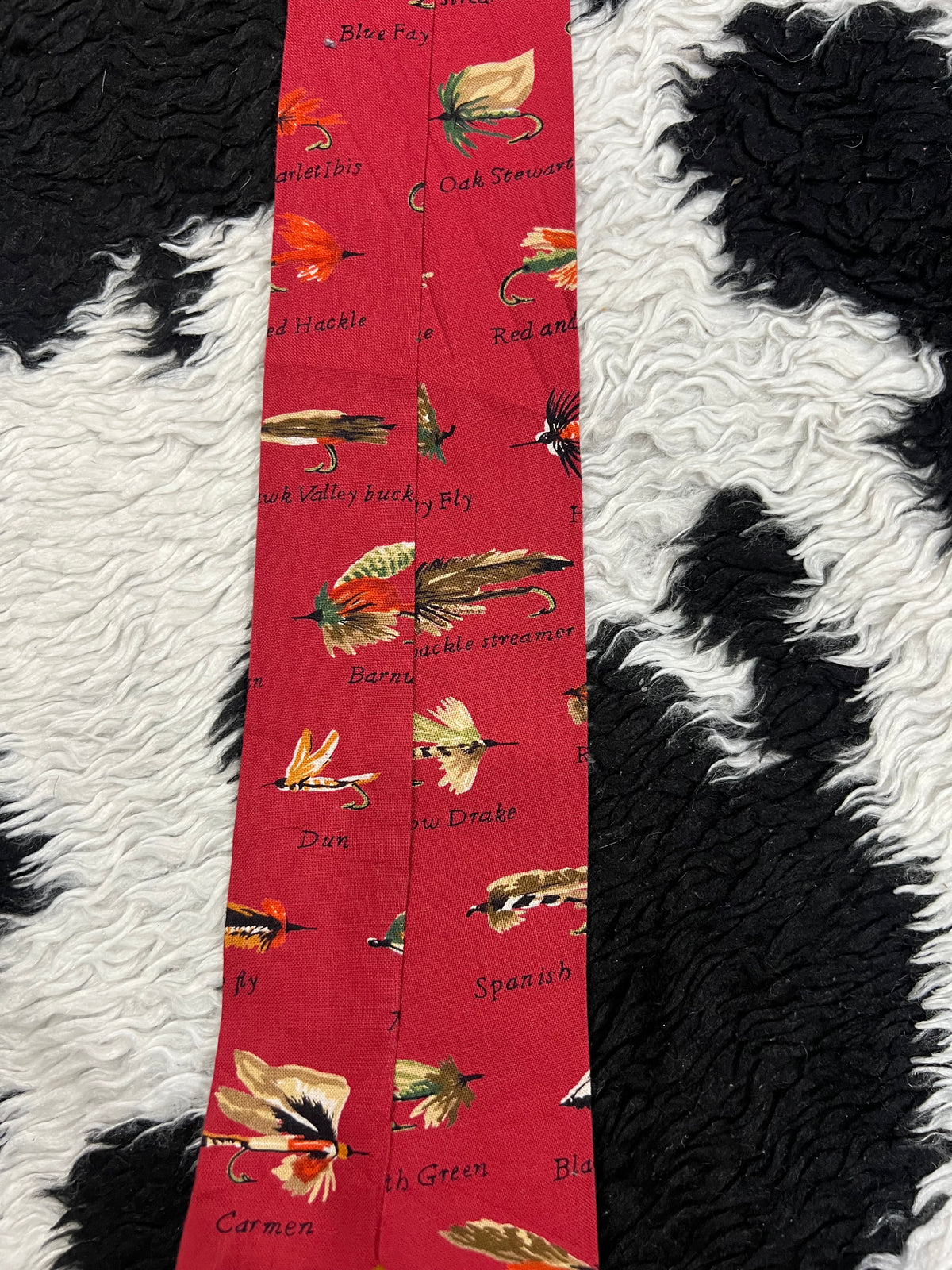 Fishing Hooks & Bait Tie