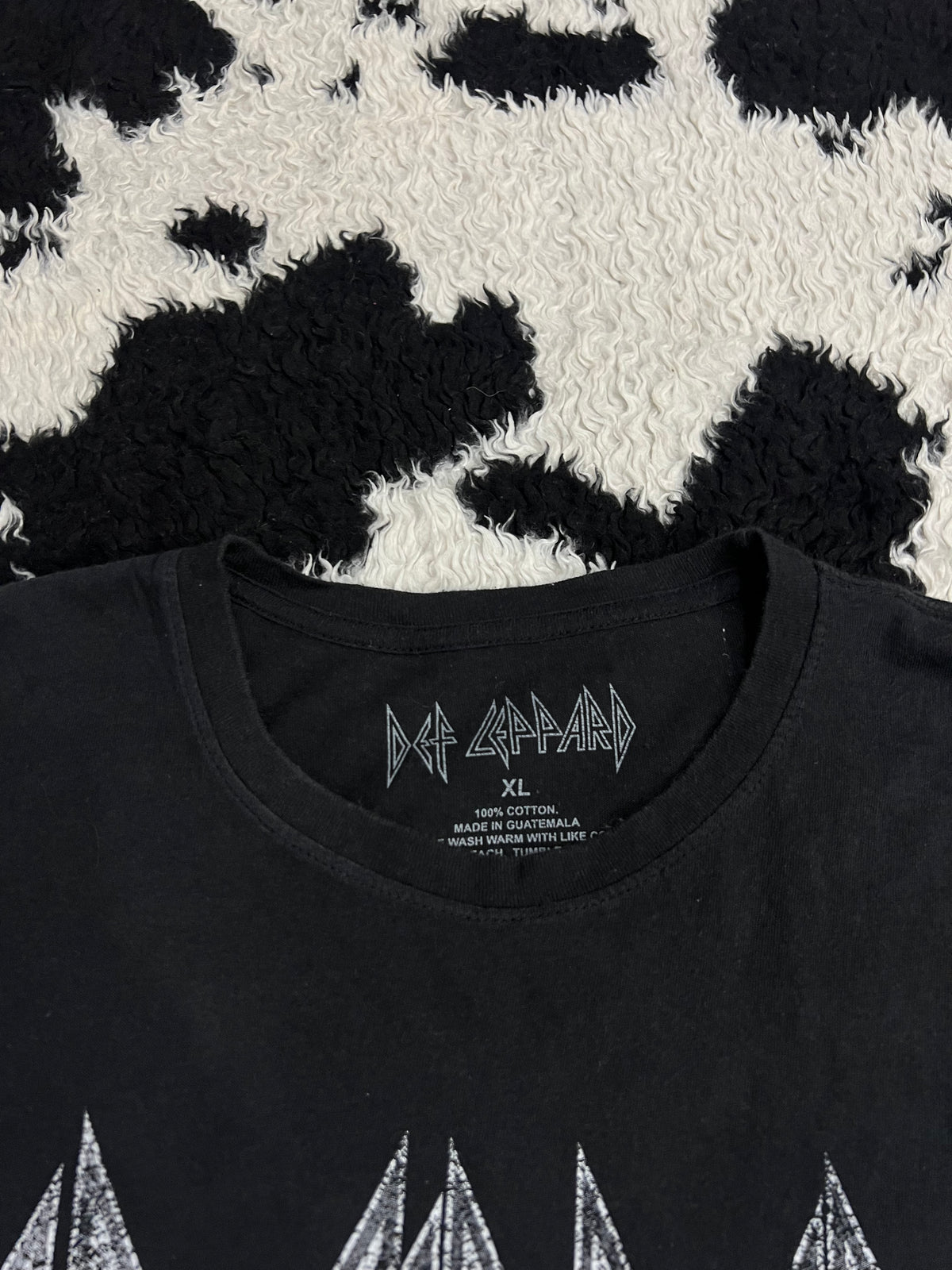 Def Leppard Band Tee (Extra Large)