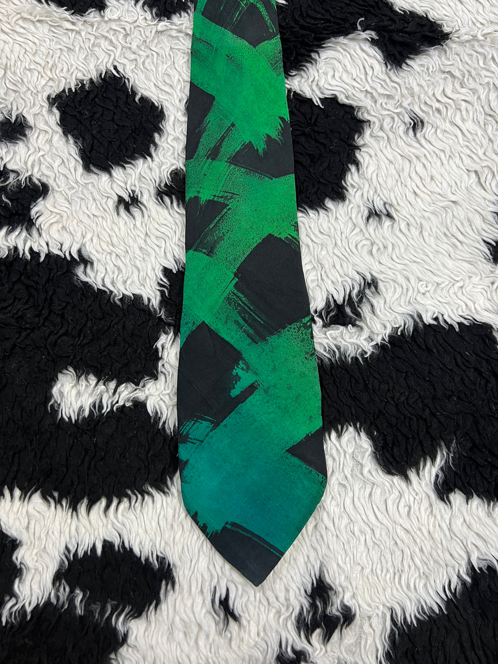 Black & Green Abstract Strokes Tie