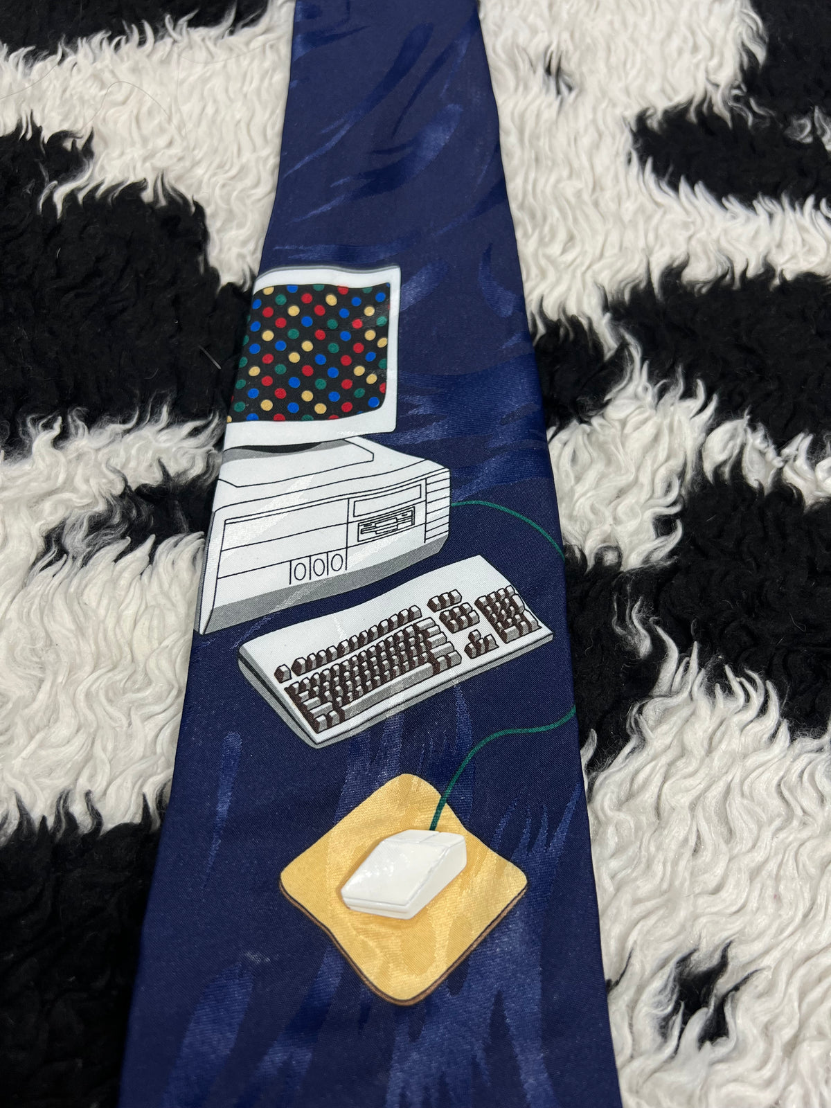 Vicky Davis 3D Mouse Button "Mouse Trap" Computer Tie