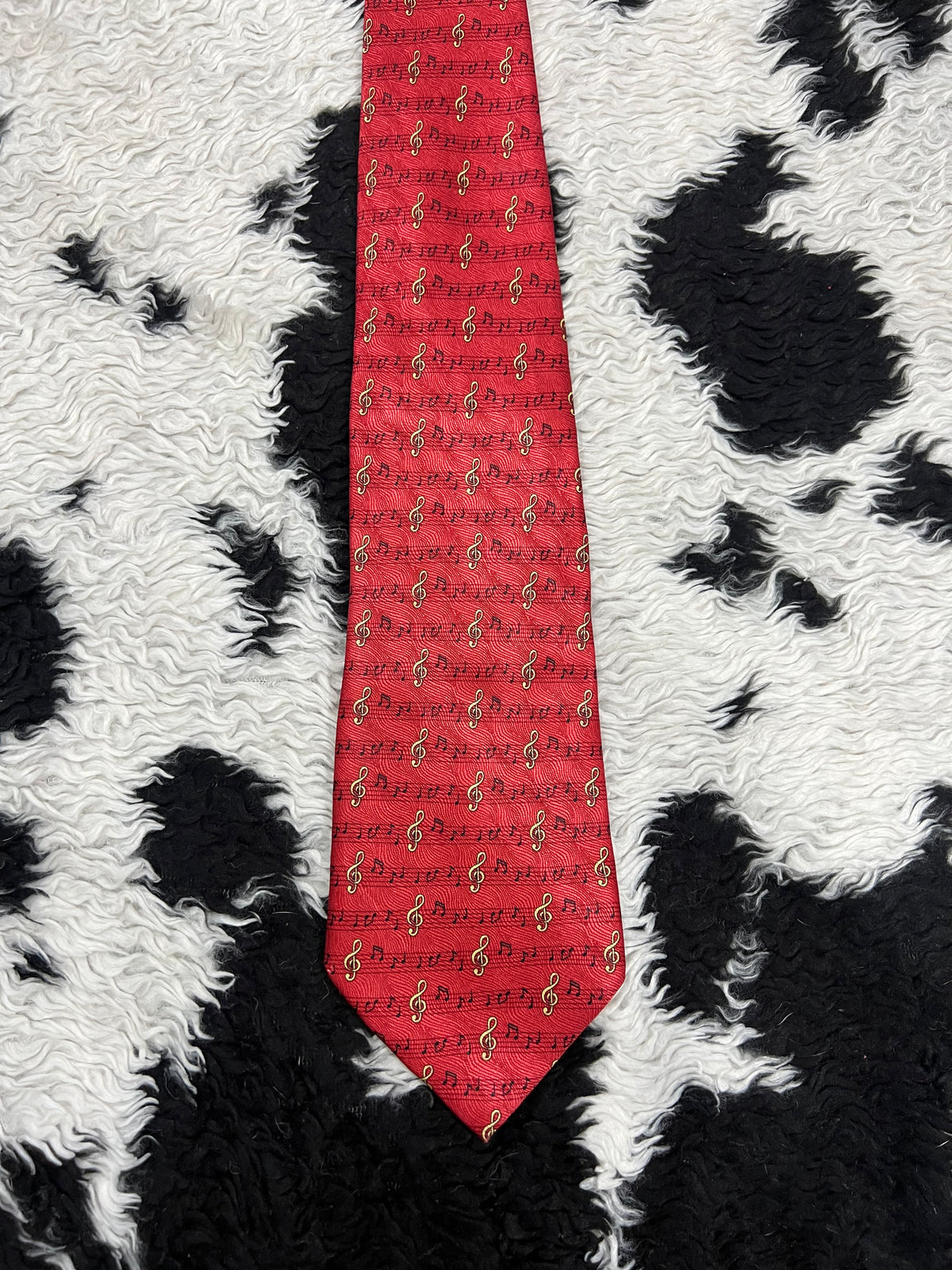 Red Musical Sheet Tie