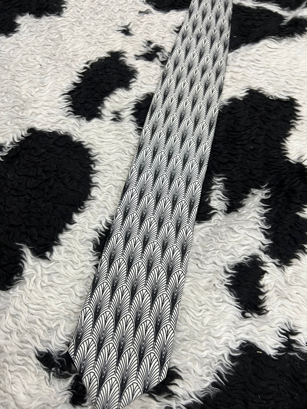 Fox & Chave Black and White Tie