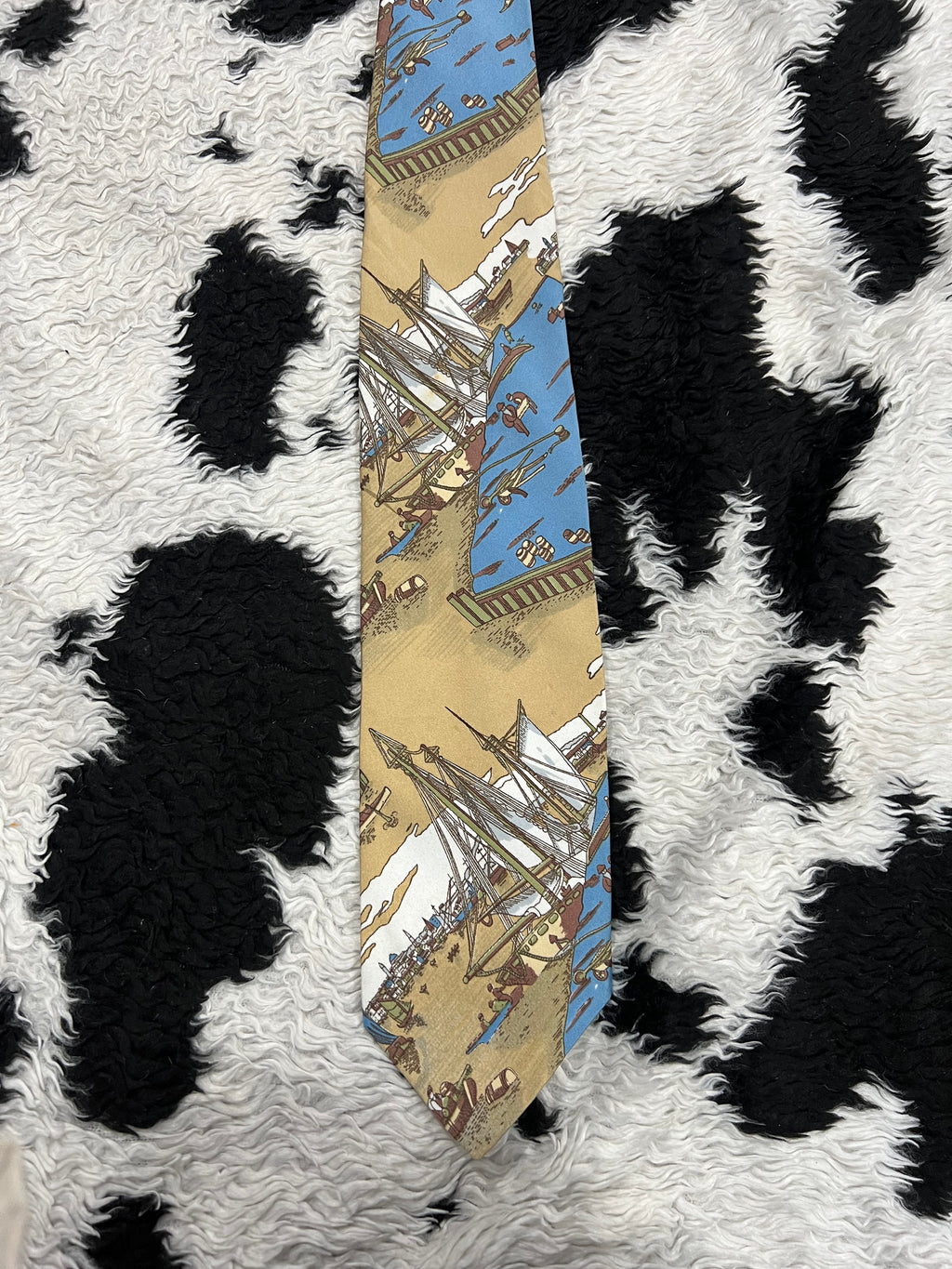 Ships Harbor Graphic Tie