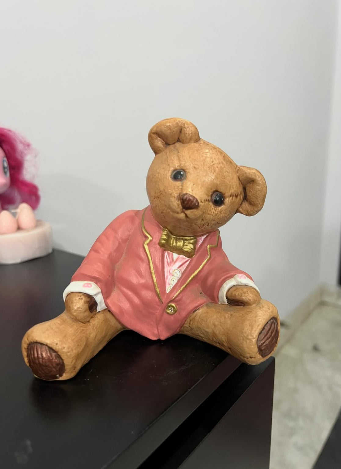 Vintage 1998 Bear in Suit Coin Collector