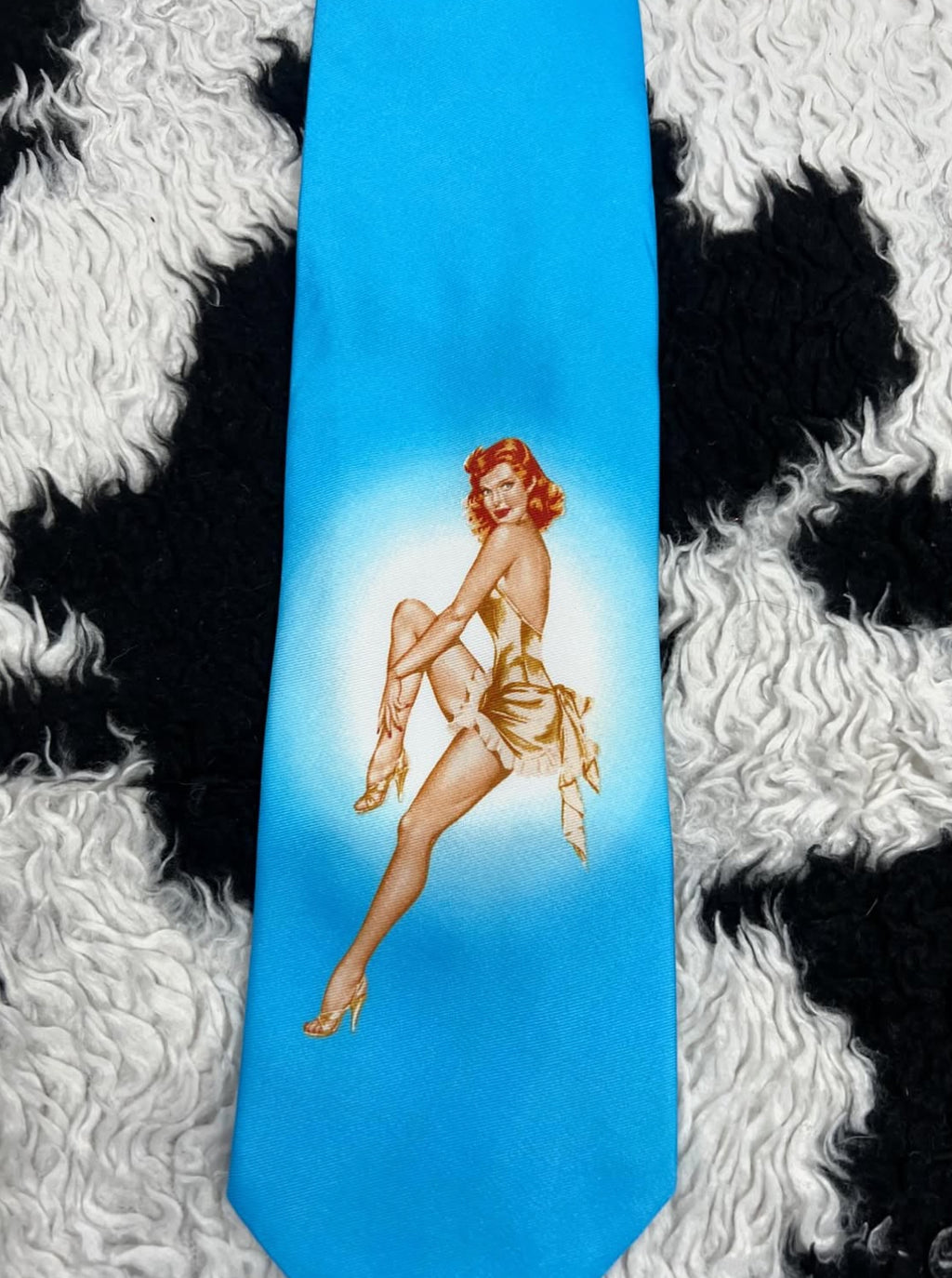 Vintage-Style Pin Up Girl Tie