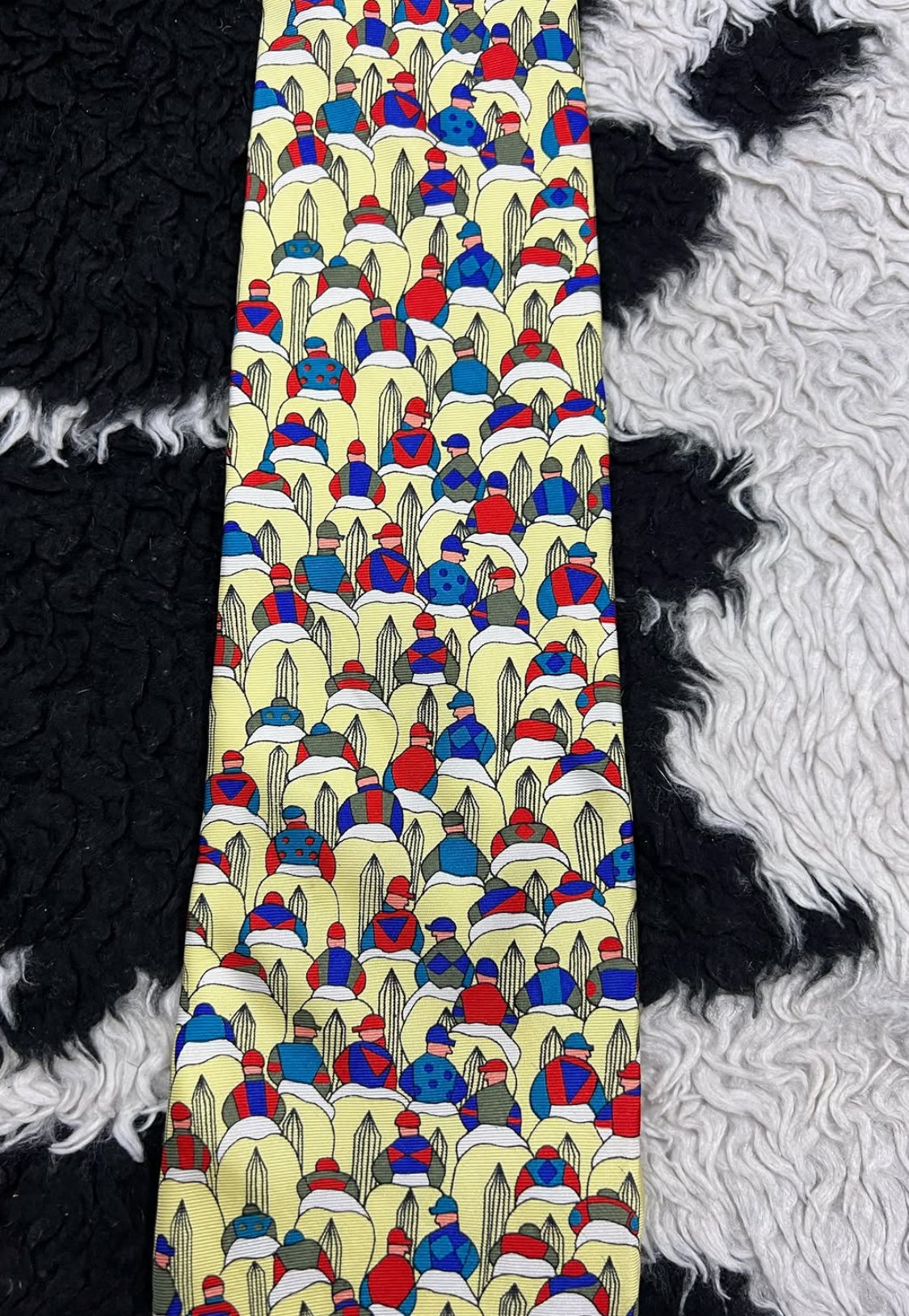"To the Starting Gate" Men on Horses Tie