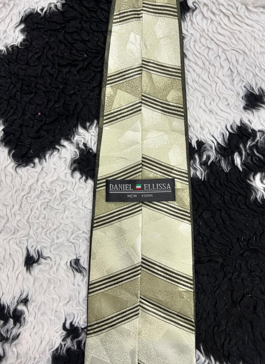 Daniel Elissa Green Bordered Tie