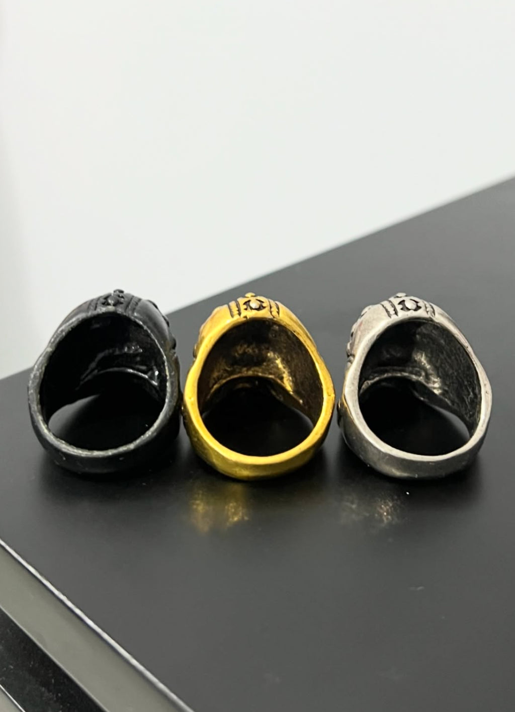 Red-Eyed Voodoo Skull Chunky Ring