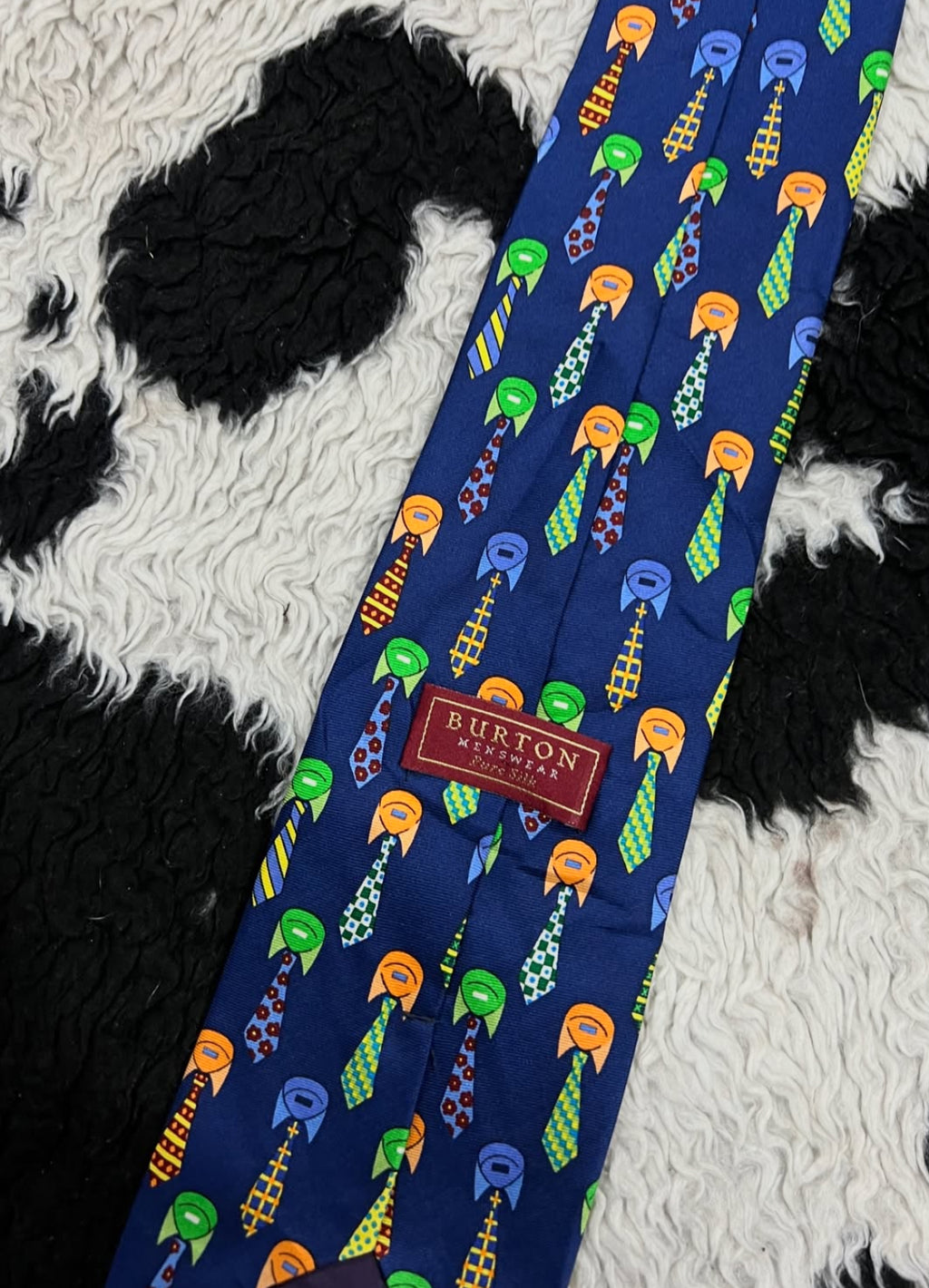 Ties & Buttonups Tie